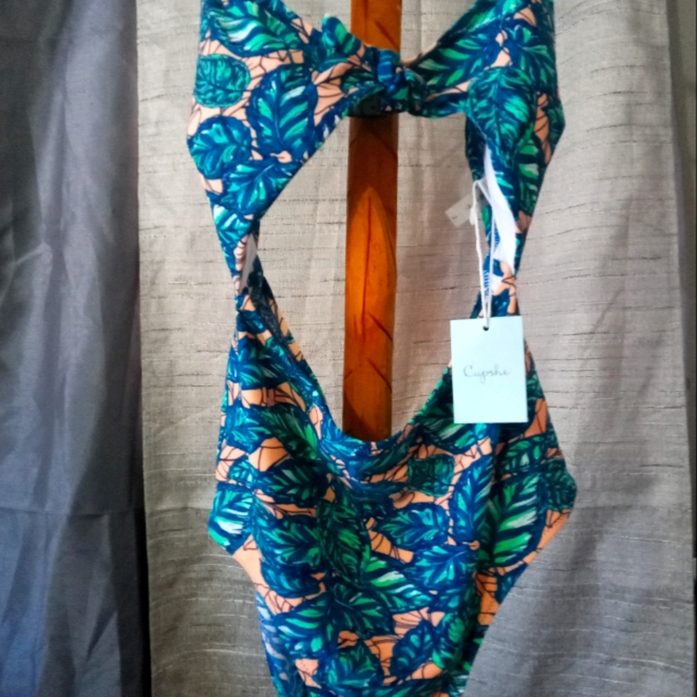 Cupshe large Bathing suit